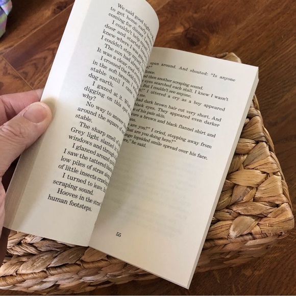 Goosebumps: Horrorland: The Scream of the Hunted Mask by: R.L. Stine, paperback - Picture 4 of 5